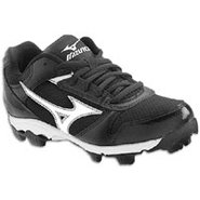 9-Spike Finch Franchise 4 Low - Womens - Black/Whi